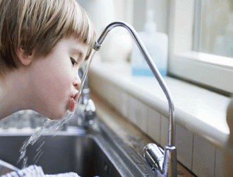 Các vấn đề môi trường liên quan tới tài nguyên nước gồm những gì?